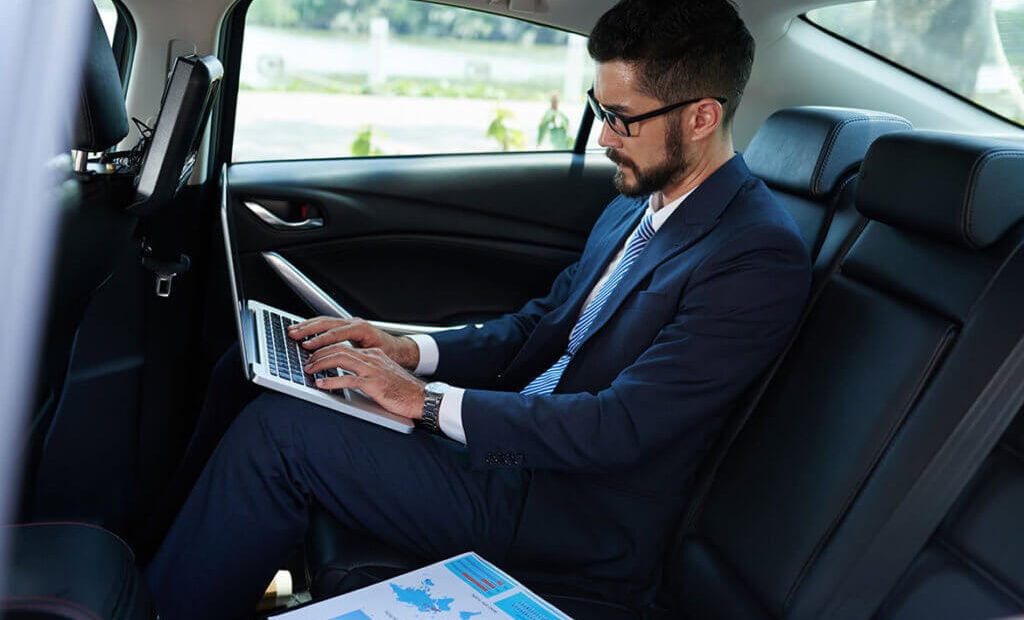 Stress-Free Corporate Travel During the Holiday Season with Azure Private Hire